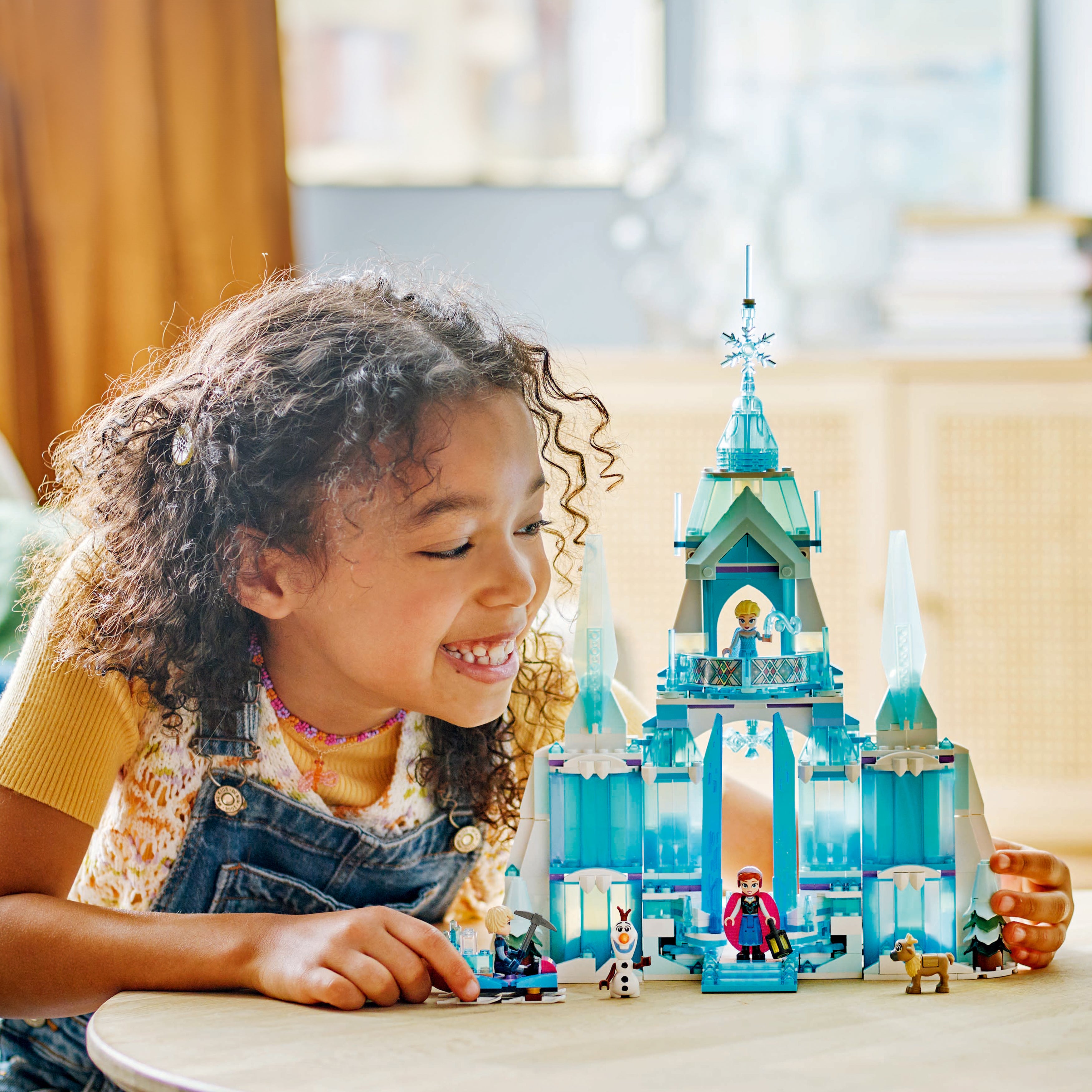LEGO® ǀ Disney Frozen Elsas Winterpalast (43244)