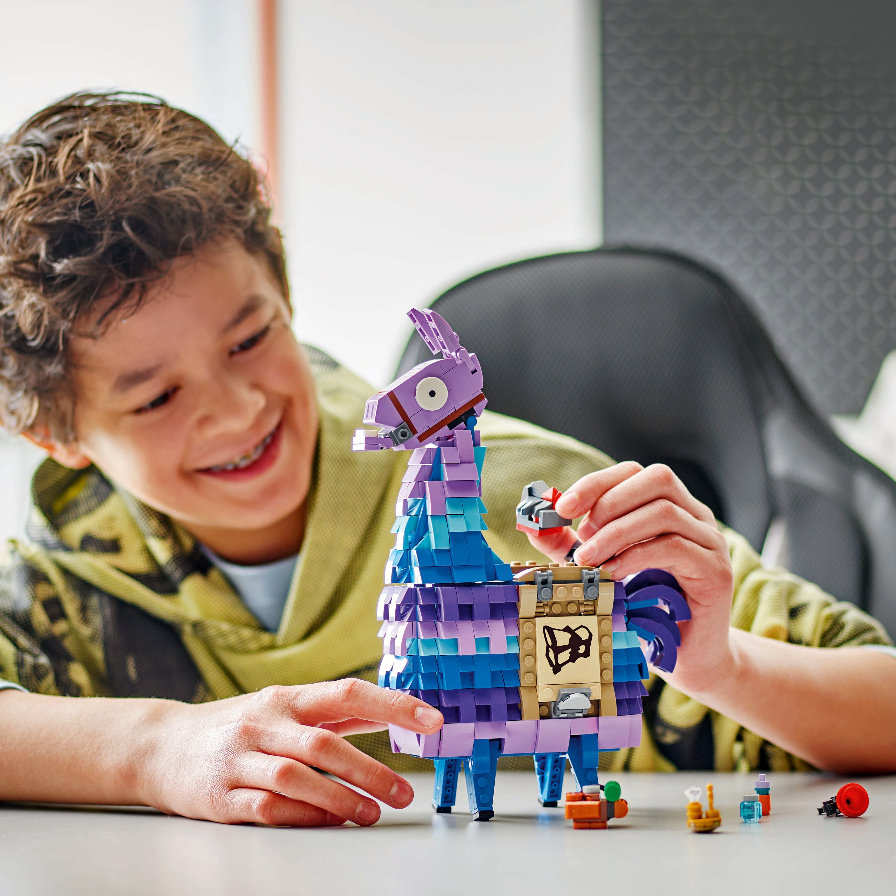 LEGO Fortnite Vorratslama (77071) – Originalverpackung, Ansicht 2