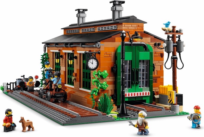 LEGO® BrickLink Designer Program Old Train Engine Shed (910033)